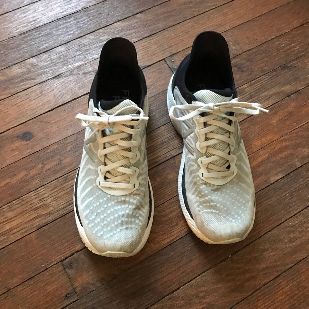 New Balance Fresh Foam 860v11 Road-Running Shoe W